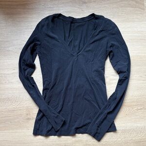 lululemon athletica Black Long Sleeve V-Neck Top